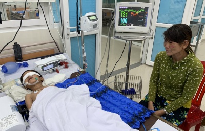Hoàn cảnh đáng thương của cháu bé 4 tuổi bị viêm màng não, viêm phổi nặng